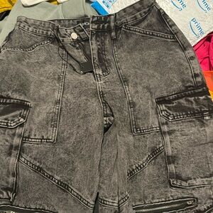 Fashion nova brand new cargo pants never worn